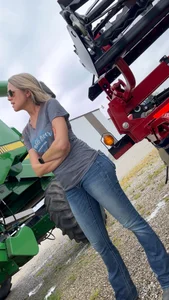 Sexy Farm Milf