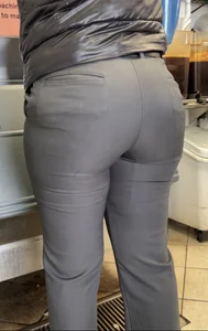 AMAZING ASS IN TIGHT DRESS PANTS🔥