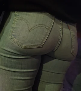 Tight jeans latina. Super close up