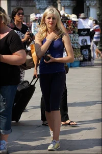 Blonde girl with a nice ass and vpl in leggings