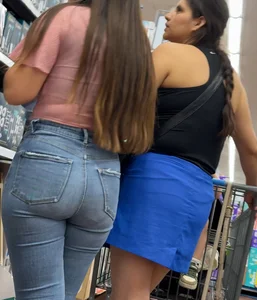 Caps of the week. Tight shorts , jeans, and leggings