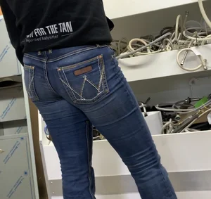 Oblivious western girl
