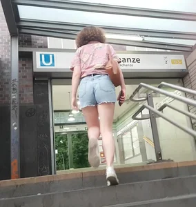 Girls with Short Shorts