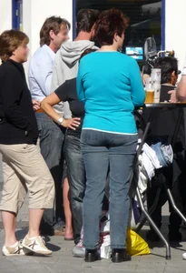 Milfs in jeans on the street creepshots