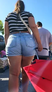 Big ass latina in shorts