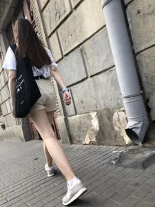 Cute Young Girl in Shorts Street And Subway Candid Gallery