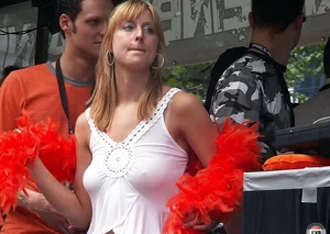 Candid tits and pokies