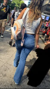 Big ass Latina filling up jeans