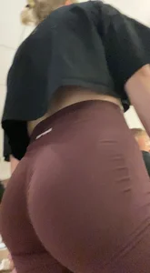 Blue gym ass + extra shots