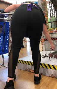 Spandex and short shorts on vacay