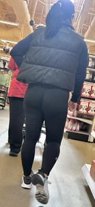 Tight booty Asian chic in black‼️