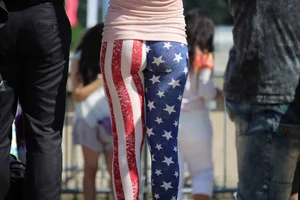 Girl With Great Body in American Flag Themed Tights on the Street Hot Candid Photos Gallery