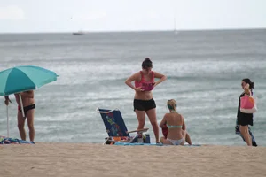 Florida beach and bikini girls