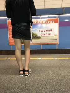 Hot Legs in Skirt and Sandals Subway Creepshot