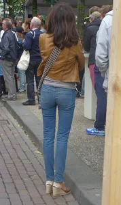 Girls wearing jeans street creepshots