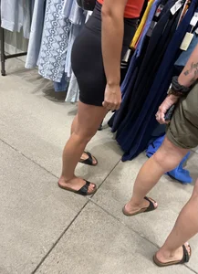 Shopping mall teen ass and legs