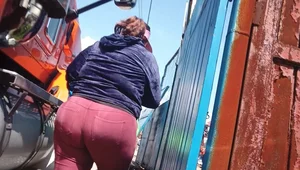 Super Fat Ass In Tight Sweatpants VPL OC ( BBW WARNING )