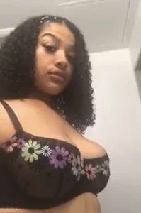 Non-candid hotties collection