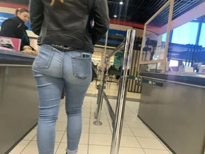 Teen slut tight jean ass