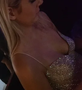 Nashville Ass 1: amazing blonde in short cut off jean shorts