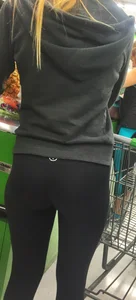 Sexy girl grocery shopping in skin tight leggings with great ass