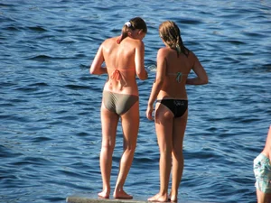 Bikini girls