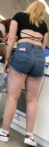 Thiccc milf I’m jean shorts