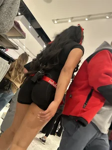 HOT LULULEMON EMPLOYEES + ( ASIAN )
