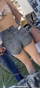 Really pretty college girl showing that ass off