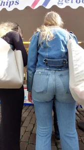 The Blonde Tight Pants Immersion