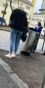 Street Candid Booty in Blue Jeans