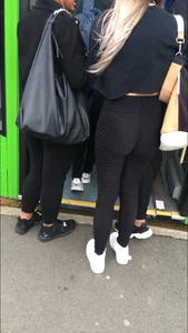 Tight ass in leggings with vtl