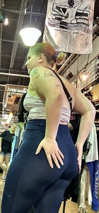 Thick blonde chic‼️