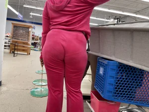 Public Beauties Series | Indian Showing VPL