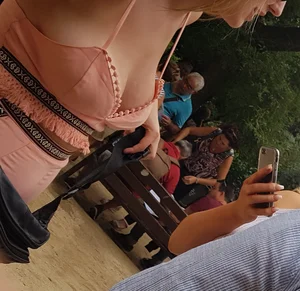 Sexy babe with vpl in shorts and showing some nice cleavage