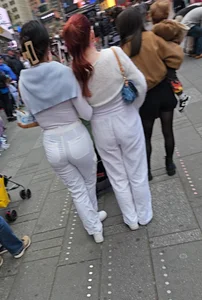2 Friends, Times Square Ass