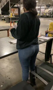 Teen supervisor at work: wide hips and a DUMPTRUCK ass