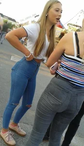 Blonde teen in tight jeans. Man I want to hit that