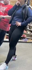 Tight booty Asian chic in black‼️