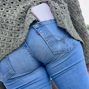 Tight perky ass with SEXY thigh gap  (OC)