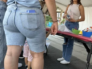 Feeling pretty in pink  multiple ass shots in shorts