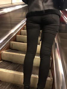 Nice Flat Ass And Slim Legs in Tight Black Jeans on the Subway Escalator Creepshots Gallery
