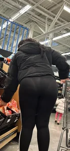 Nice ass w black on black see-thru VPL‼️