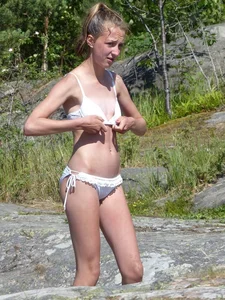 Bikini girls