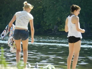 Bikini girls