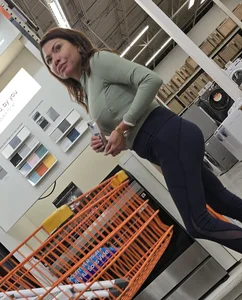 Skinny Hoe-me Depot Latina bimbo