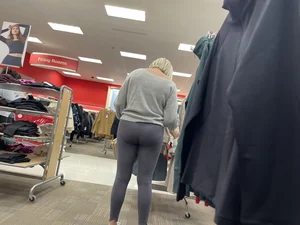 Nice milf in leggings, I suppose (OC)