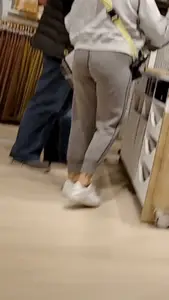 Teen booty in joggers