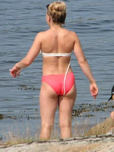 Bikini girls