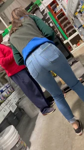 Bitch Knows How To Pose Her Ass!